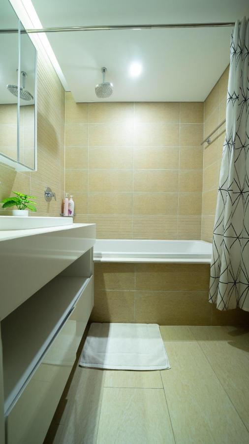 Bom Homes- Vinhomes Metropolis-Service Apartment Hanoï Extérieur photo